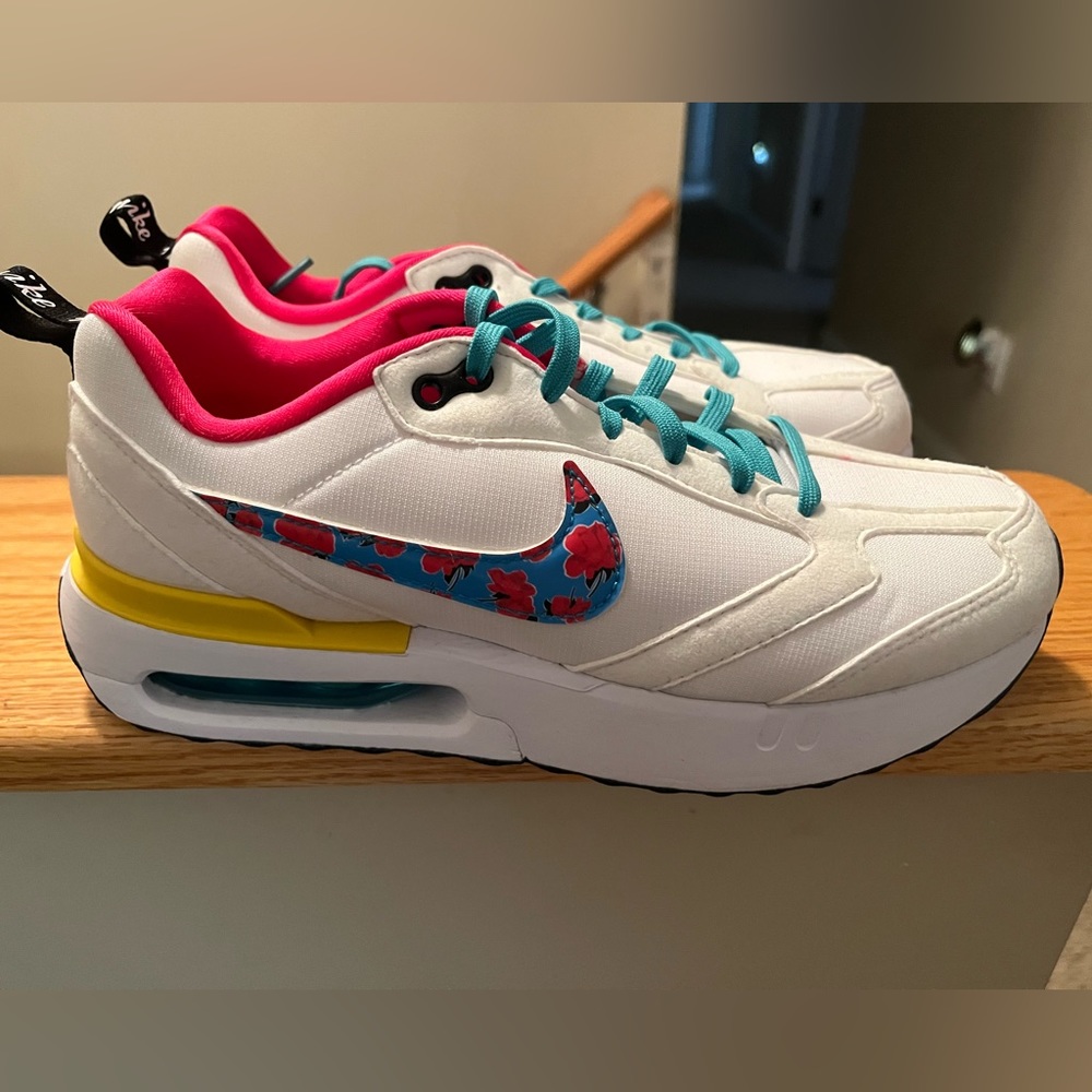 Nike sneakers, size 6Y (will fit women’s size 7-7.5) new & never worn